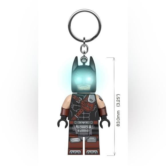 NWT. Lego Batman LED keychain/charm. Lego figure with keychain ring, with light - Picture 4 of 13